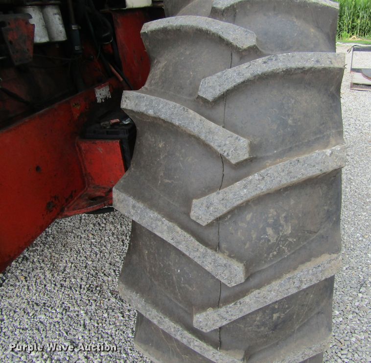 image for item HM9715 1976 Case 2670  4WD tractor