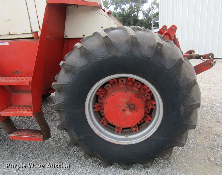 image for item HM9715 1976 Case 2670  4WD tractor