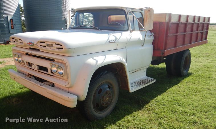 image for item HO9022 1961 Chevrolet  grain truck