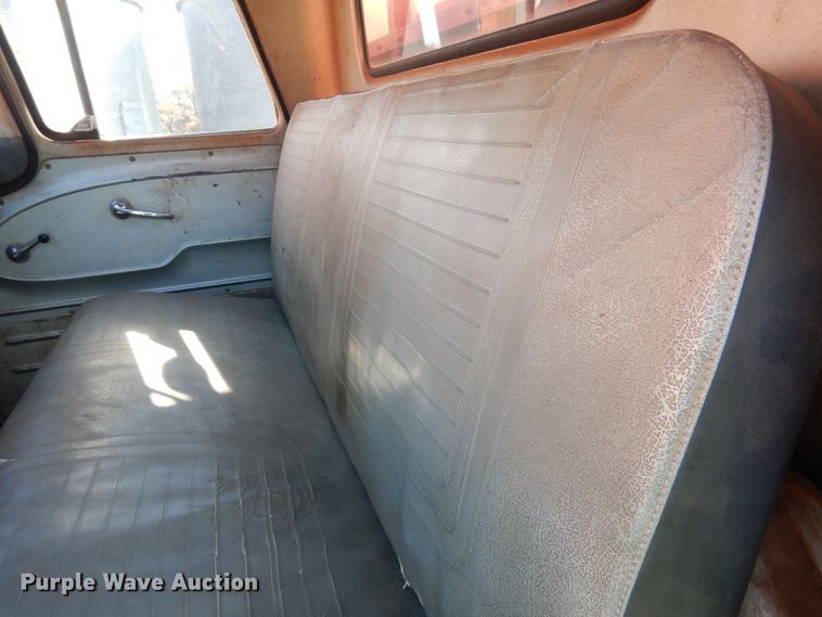 image for item HO9022 1961 Chevrolet  grain truck