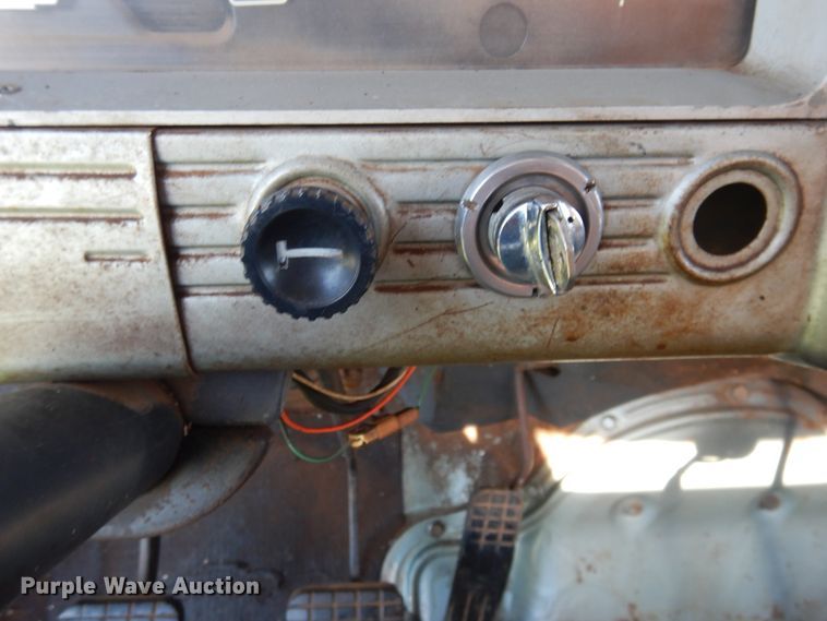 image for item HO9022 1961 Chevrolet  grain truck