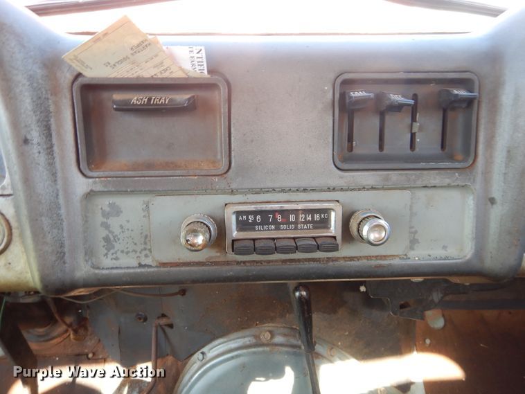 image for item HO9022 1961 Chevrolet  grain truck