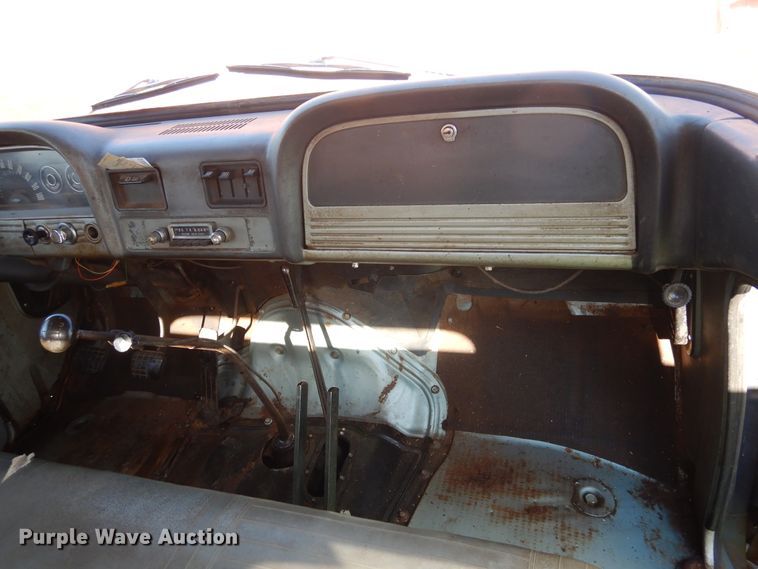 image for item HO9022 1961 Chevrolet  grain truck