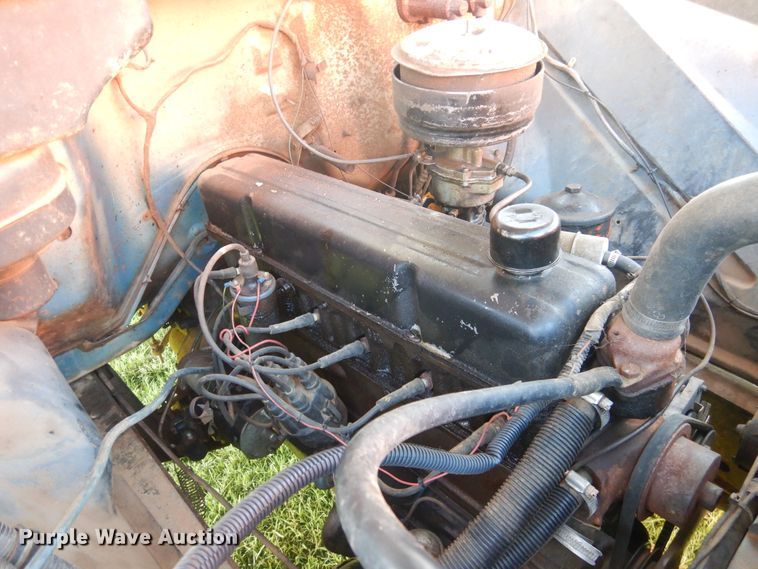 image for item HO9022 1961 Chevrolet  grain truck