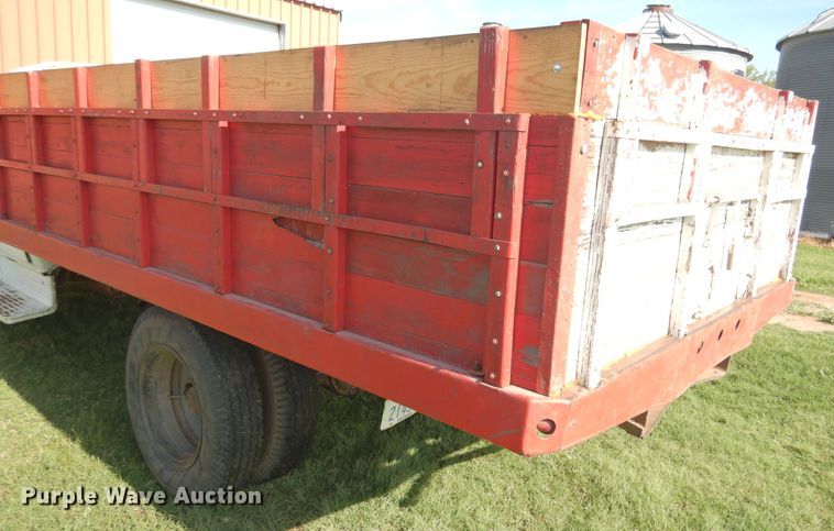 image for item HO9022 1961 Chevrolet  grain truck