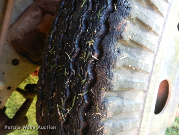 image for item HO9022 1961 Chevrolet  grain truck