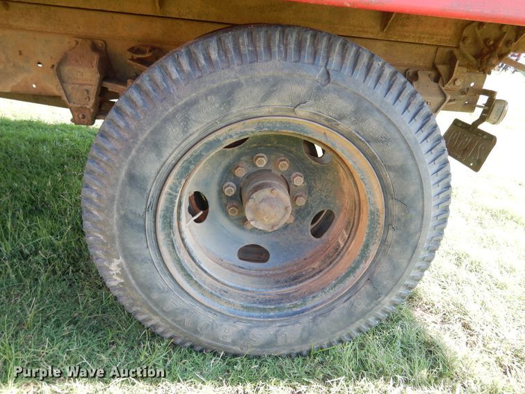 image for item HO9022 1961 Chevrolet  grain truck