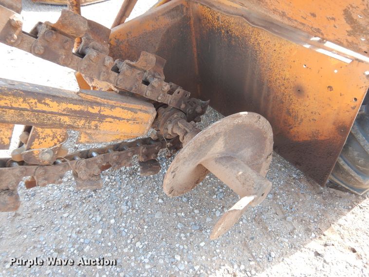 image for item HO9025 Case Davis 30+4  trencher