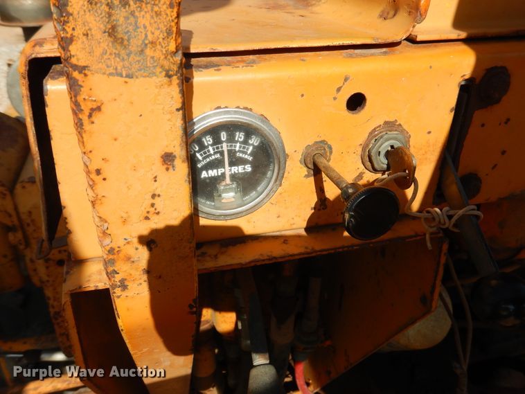 image for item HO9025 Case Davis 30+4  trencher