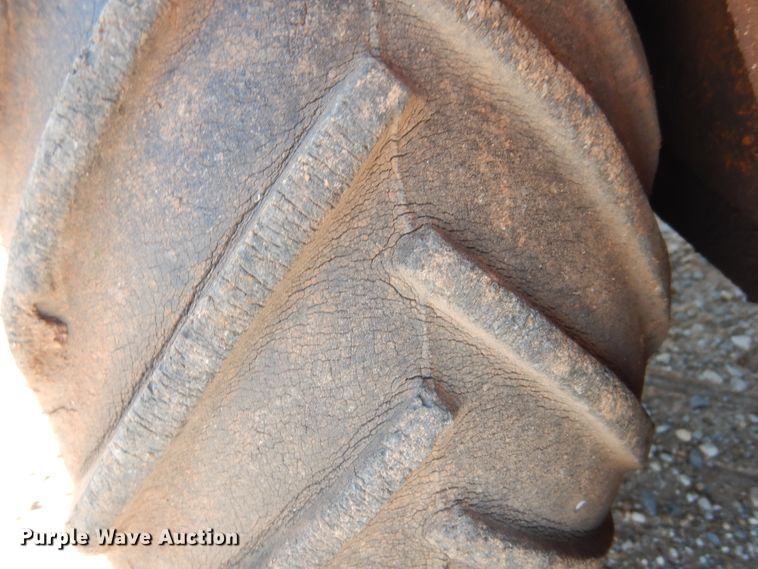 image for item HO9025 Case Davis 30+4  trencher