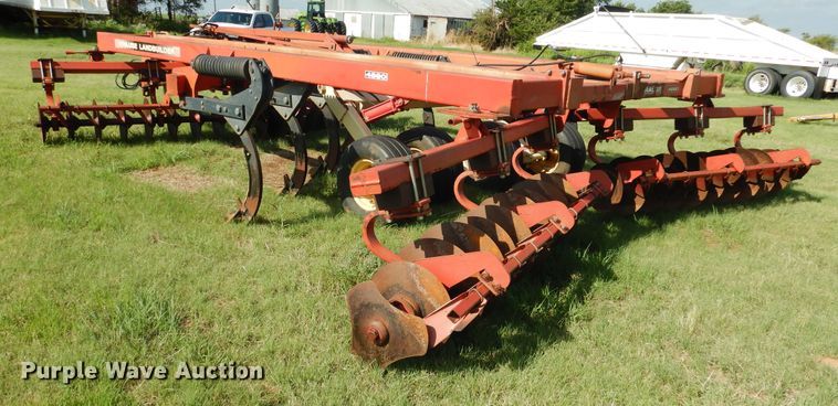 image for item HO9028 Krause Landbuilder 4887 landbuilder tandem disk plow
