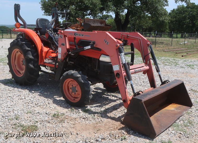 image for item HT9599 2003 Kubota L3130D  MFWD tractor
