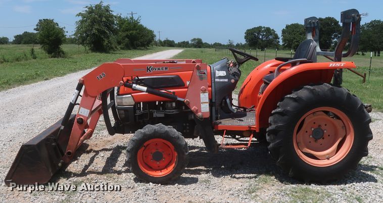 image for item HT9599 2003 Kubota L3130D  MFWD tractor