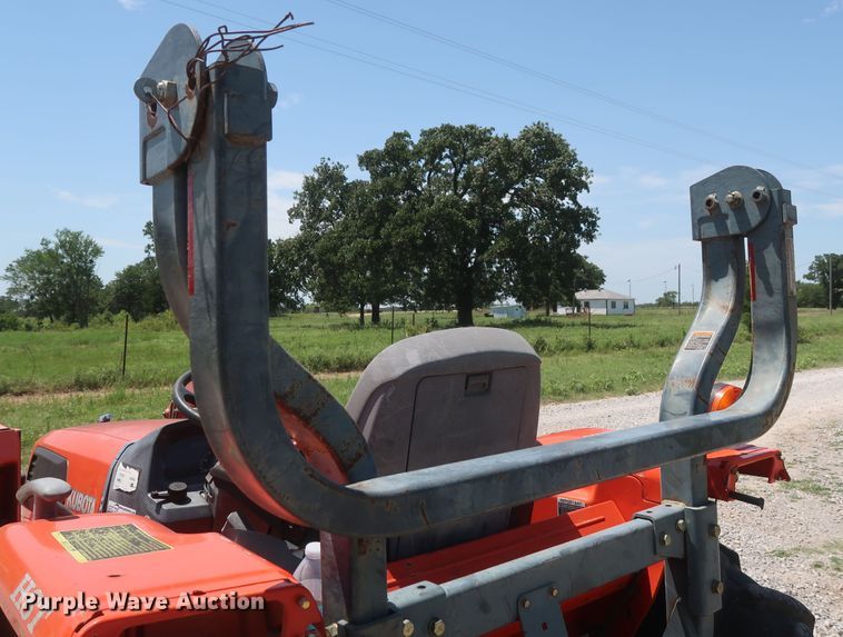 image for item HT9599 2003 Kubota L3130D  MFWD tractor