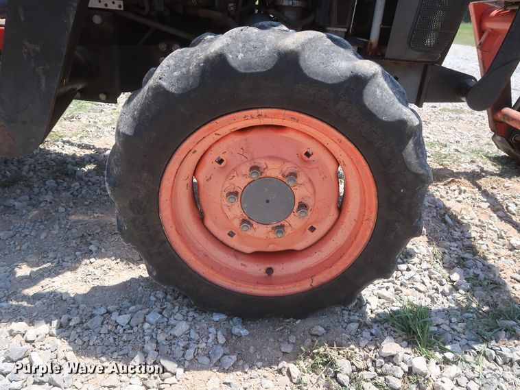 image for item HT9599 2003 Kubota L3130D  MFWD tractor