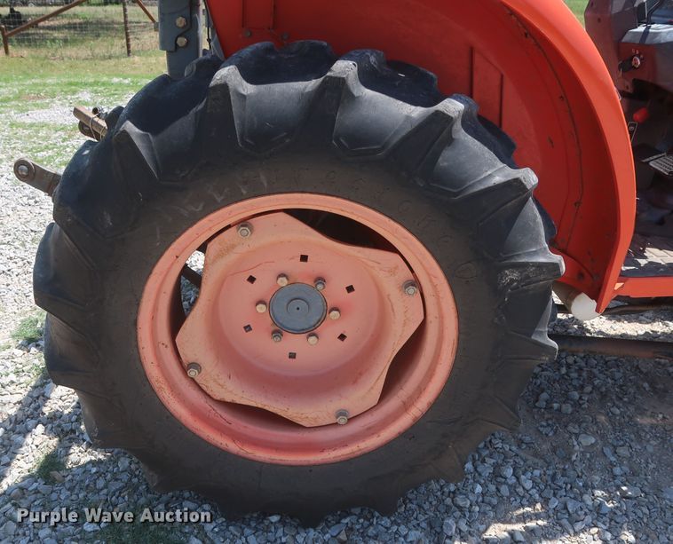 image for item HT9599 2003 Kubota L3130D  MFWD tractor