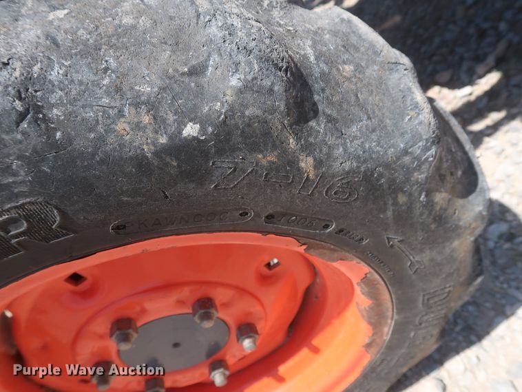 image for item HT9599 2003 Kubota L3130D  MFWD tractor