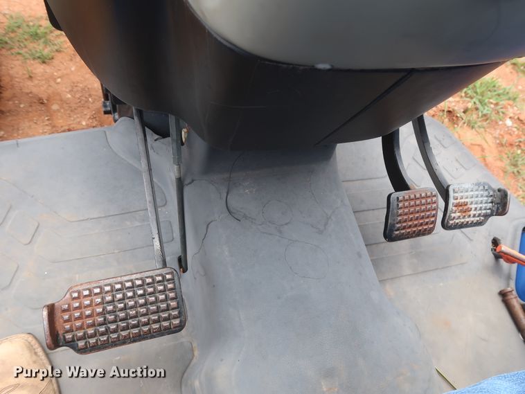 image for item HT9604 2005 New Holland TN60A  MFWD tractor