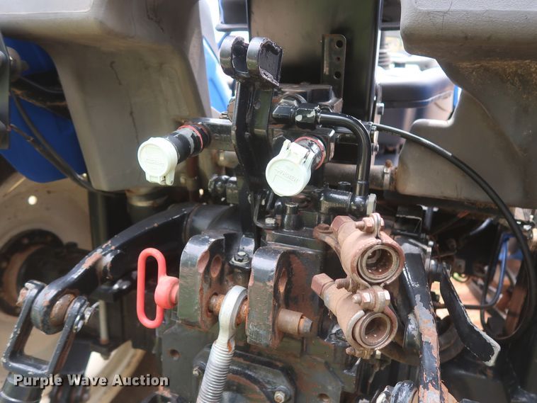 image for item HT9604 2005 New Holland TN60A  MFWD tractor