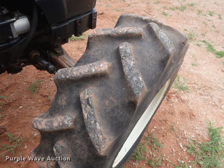 image for item HT9604 2005 New Holland TN60A  MFWD tractor