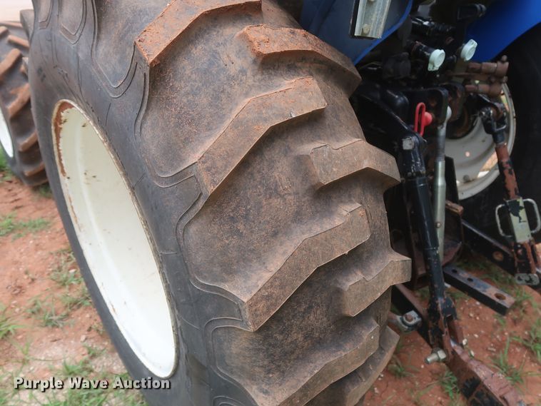 image for item HT9604 2005 New Holland TN60A  MFWD tractor