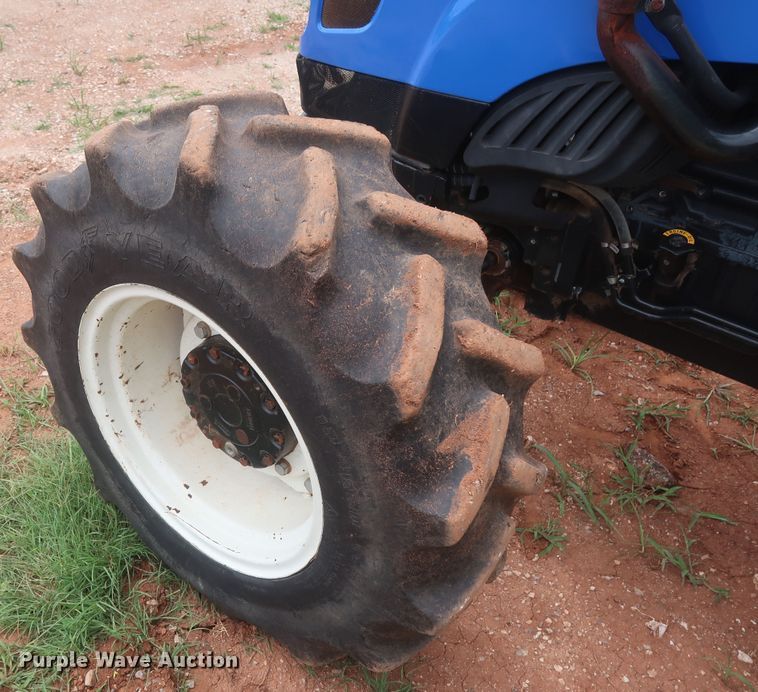 image for item HT9604 2005 New Holland TN60A  MFWD tractor
