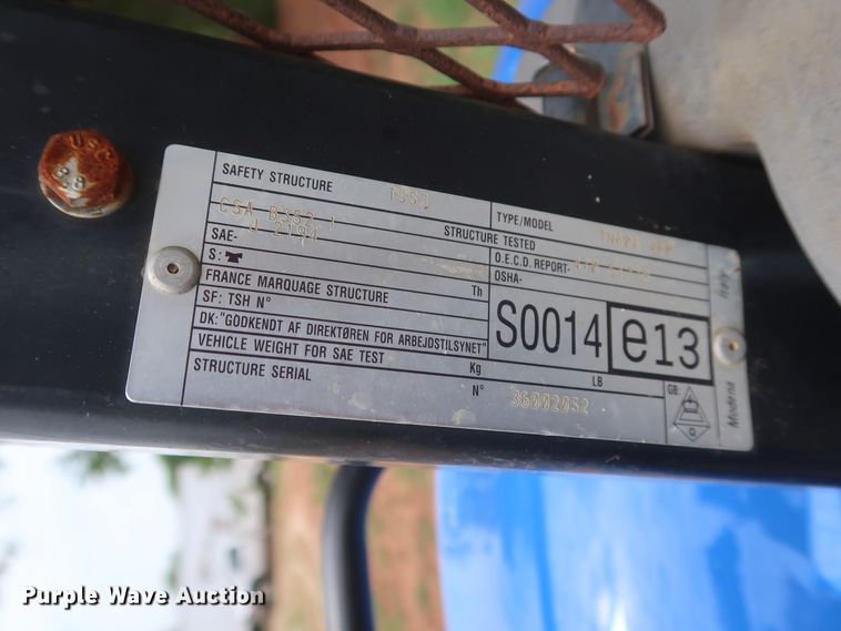 image for item HT9604 2005 New Holland TN60A  MFWD tractor