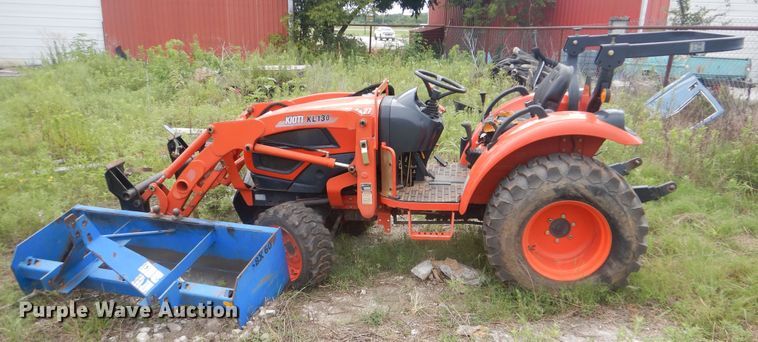 image for item HY9260 2014 Kioti CK27  tractor