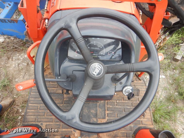 image for item HY9260 2014 Kioti CK27  tractor
