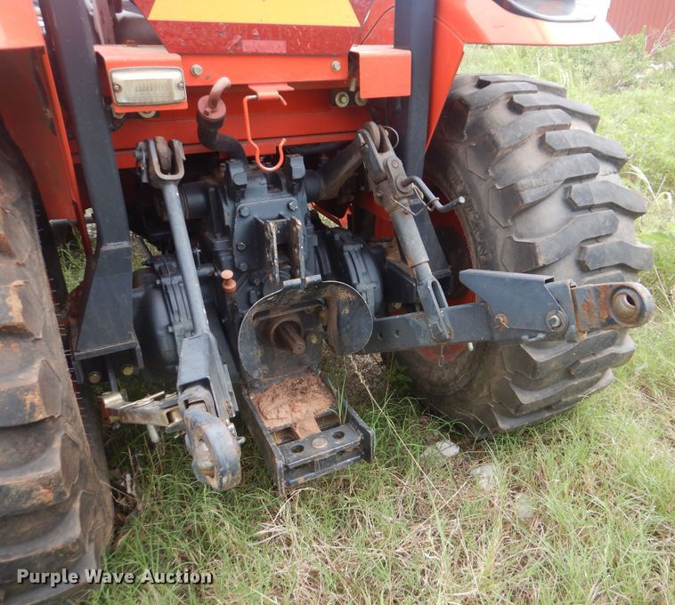 image for item HY9260 2014 Kioti CK27  tractor