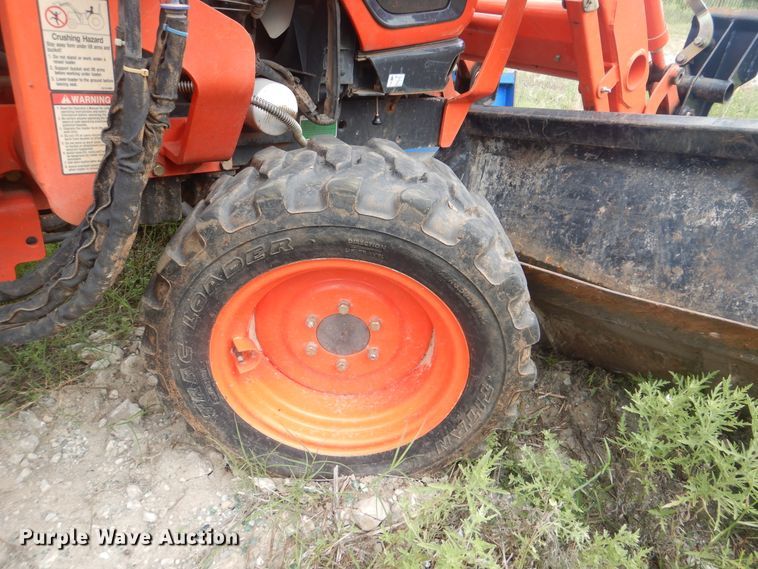 image for item HY9260 2014 Kioti CK27  tractor