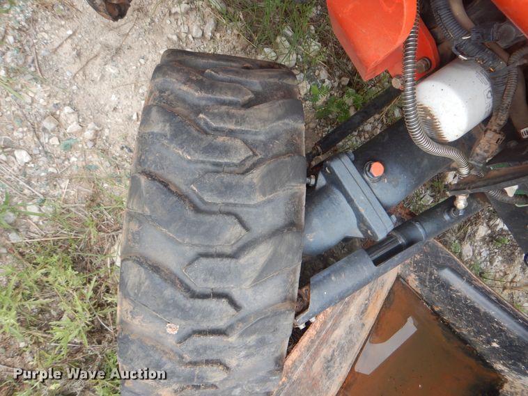 image for item HY9260 2014 Kioti CK27  tractor