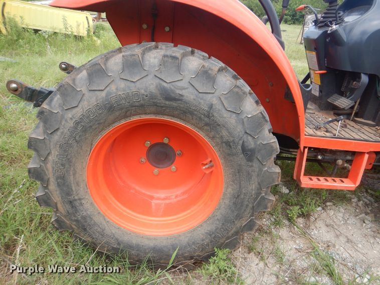 image for item HY9260 2014 Kioti CK27  tractor