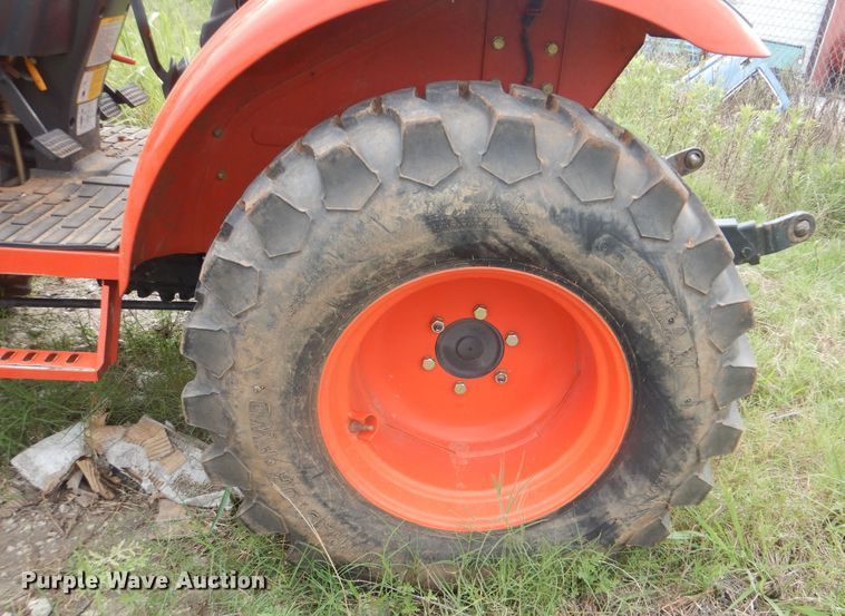 image for item HY9260 2014 Kioti CK27  tractor