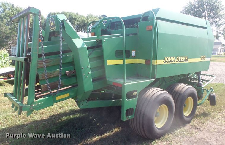image for item J5390 John Deere 100  large square baler
