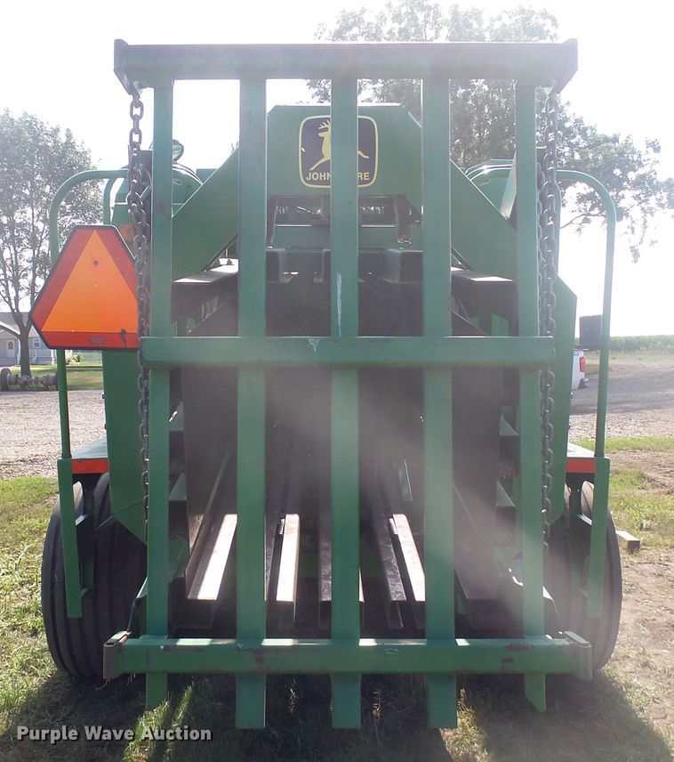 image for item J5390 John Deere 100  large square baler