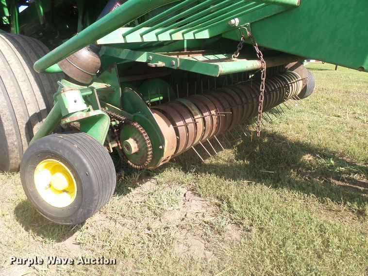 image for item J5390 John Deere 100  large square baler