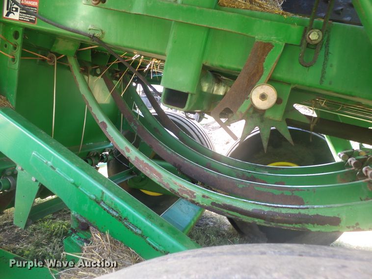 image for item J5390 John Deere 100  large square baler