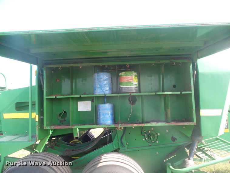 image for item J5390 John Deere 100  large square baler