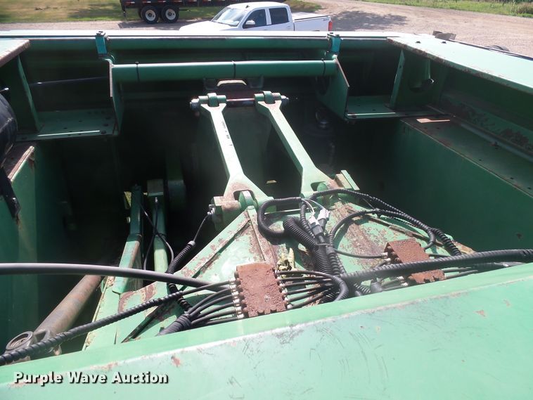 image for item J5390 John Deere 100  large square baler