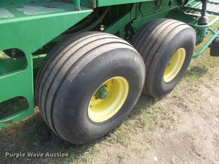 image for item J5390 John Deere 100  large square baler