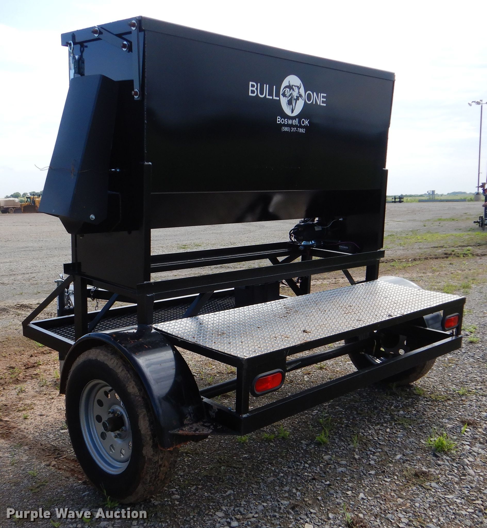 Bull One cake feeder in Stillwater, OK Item DI0268 sold Purple Wave