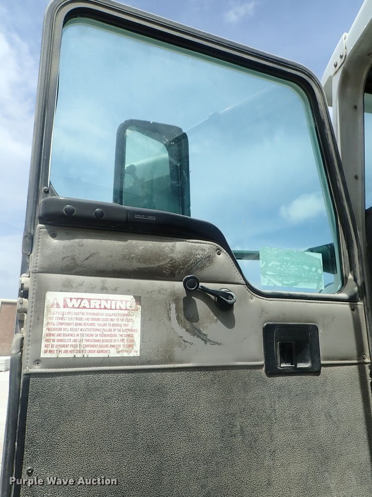 image for item DG2300 2001 Kenworth W900S  ready mix truck