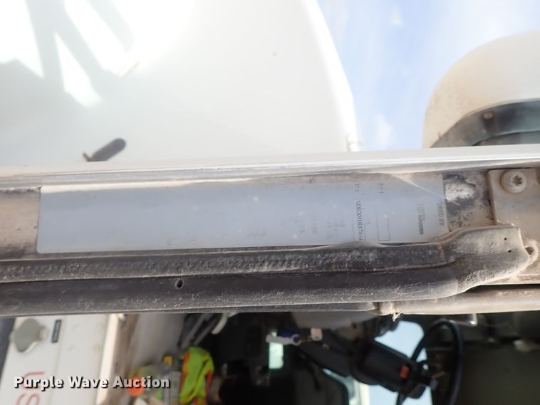 image for item DG2300 2001 Kenworth W900S  ready mix truck