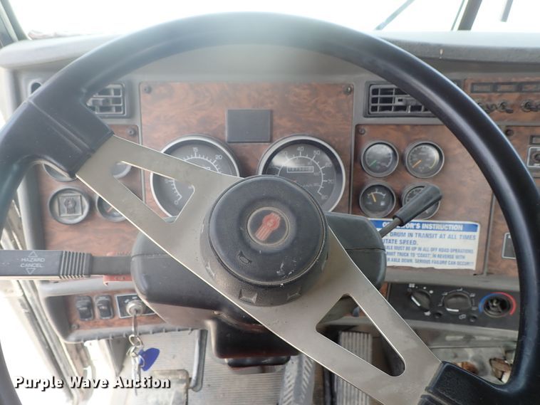 image for item DG2300 2001 Kenworth W900S  ready mix truck