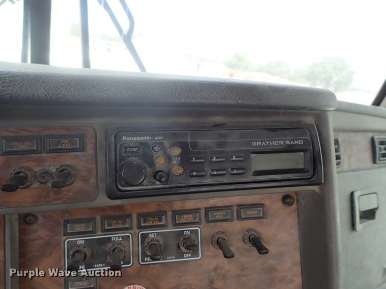 image for item DG2300 2001 Kenworth W900S  ready mix truck