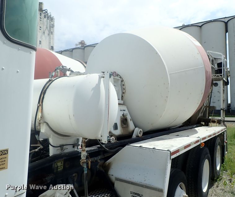 image for item DG2300 2001 Kenworth W900S  ready mix truck