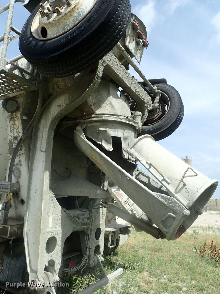 image for item DG2300 2001 Kenworth W900S  ready mix truck