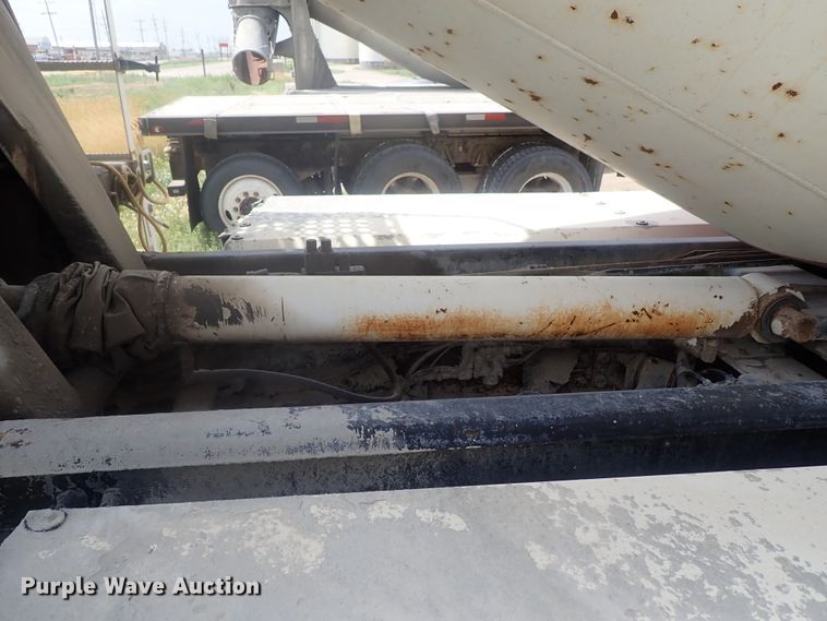 image for item DG2300 2001 Kenworth W900S  ready mix truck