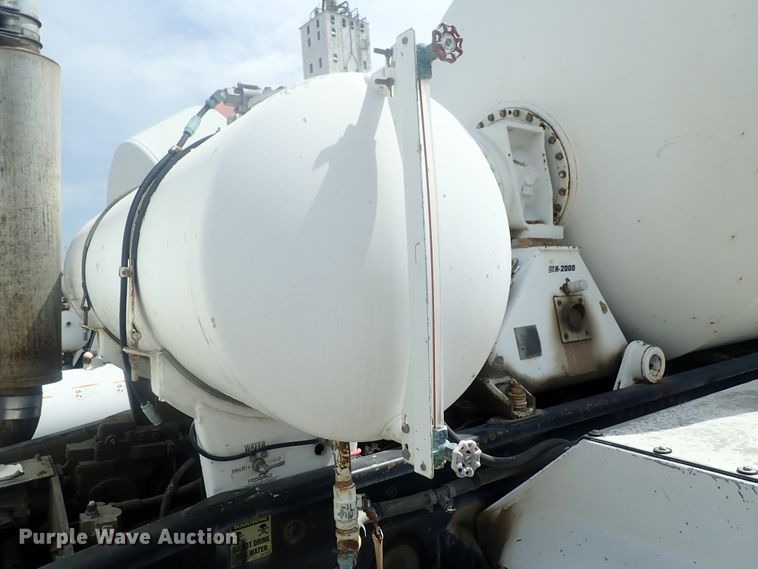 image for item DG2300 2001 Kenworth W900S  ready mix truck